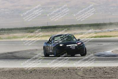 media/Jun-01-2024-CalClub SCCA (Sat) [[0aa0dc4a91]]/Group 3/Race/